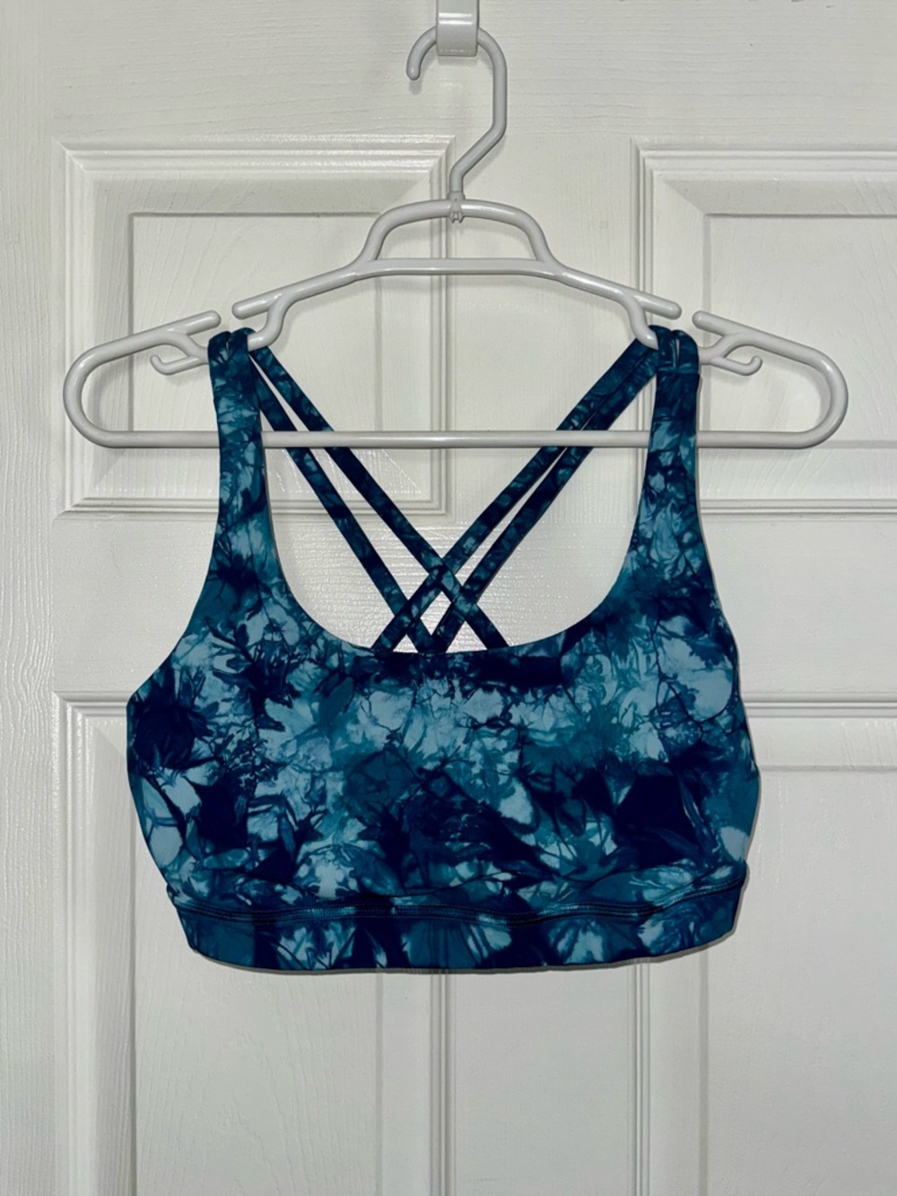 Lululemon Women's Strappy Sports Bra